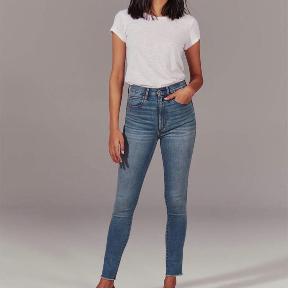 {SOLD} A&F High Rise Super Skinny Jeans